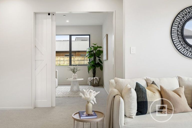 Photo of property in 22 Bale Road, Jacks Point, 9371