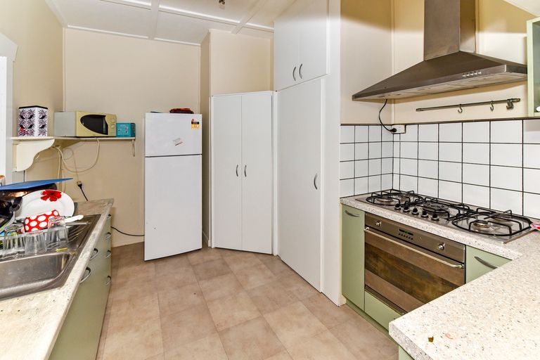 Photo of property in 10a Sturdee Road, Manurewa, Auckland, 2102