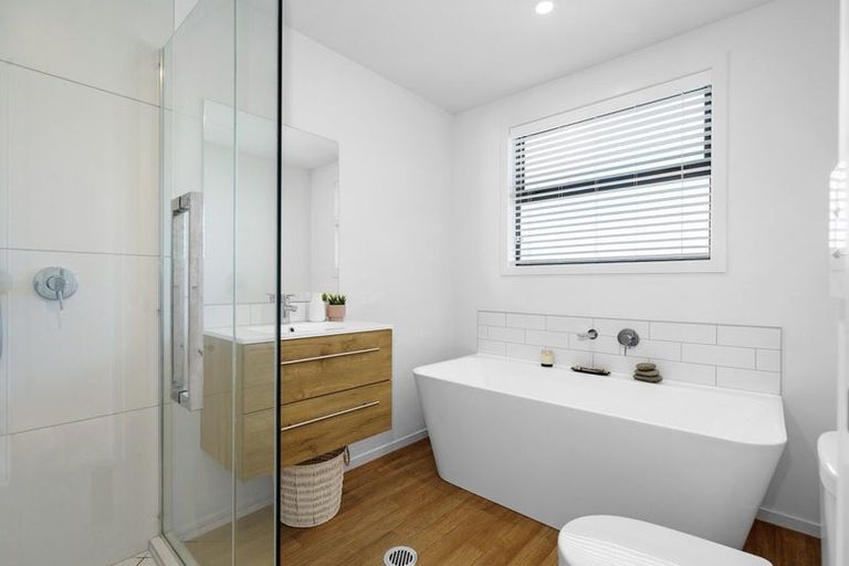 Photo of property in 2/102 Swayne Road, Cambridge, 3434