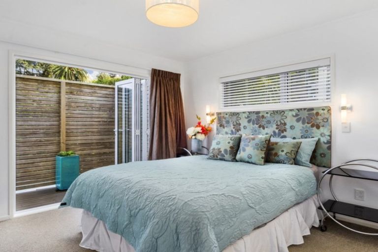 Photo of property in 15 Martin Road, Matakana, Warkworth, 0985