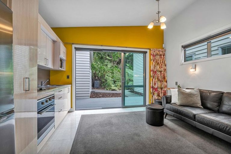 Photo of property in 4 Cherry Lane, Hurdon, New Plymouth, 4310