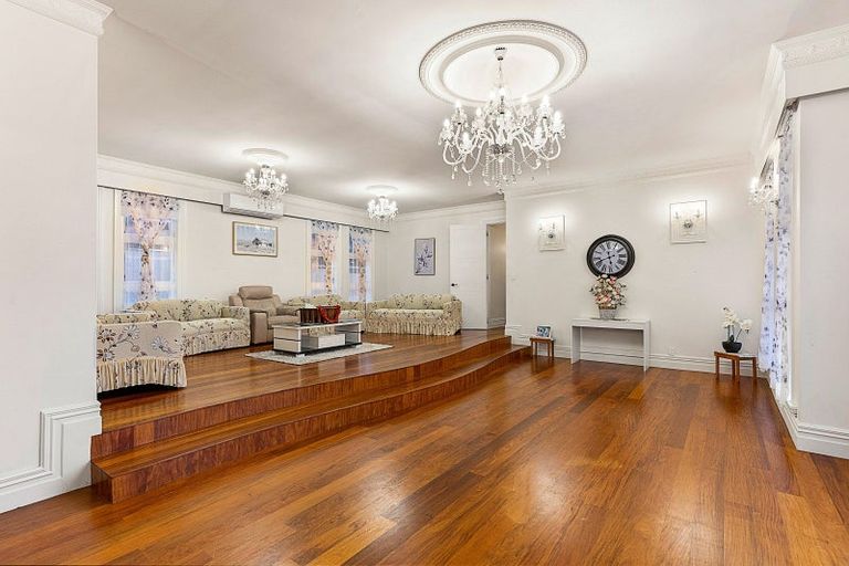 Photo of property in 6 Mahinga Place, Massey, Auckland, 0614