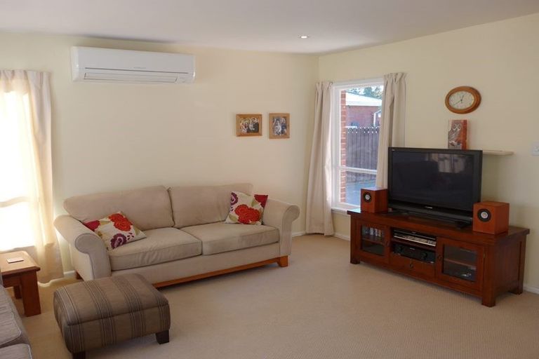 Photo of property in 14 Opal Place, Casebrook, Christchurch, 8051