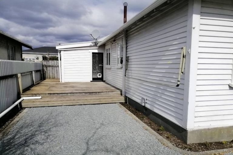 Photo of property in 1a Central Terrace, Alicetown, Lower Hutt, 5010