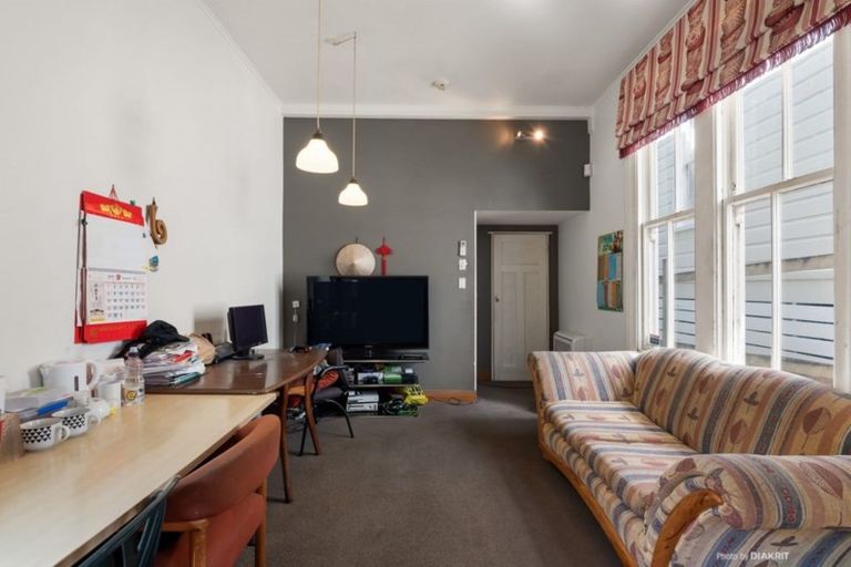 Photo of property in 128a Tasman Street, Mount Cook, Wellington, 6021