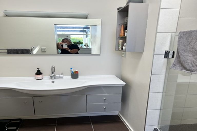 Photo of property in 5 Whareora Terrace, Cashmere, Christchurch, 8022
