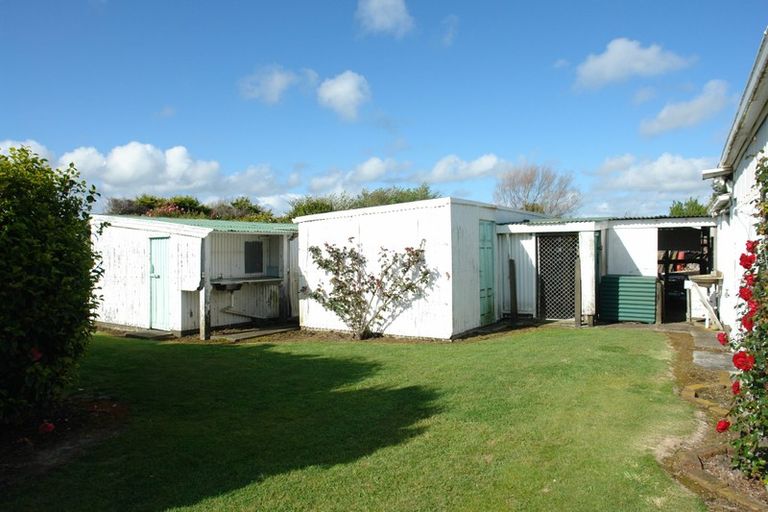 Photo of property in 28 Hussey Street, Waverley, 4510