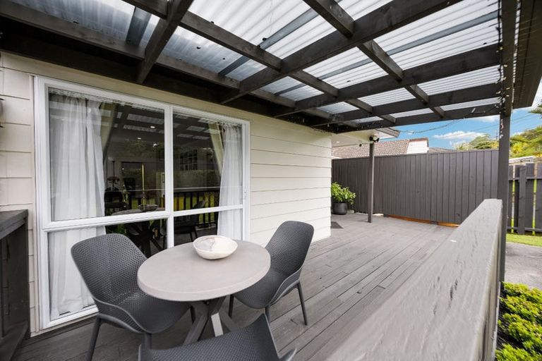 Photo of property in 55 Triangle Road, Massey, Auckland, 0614