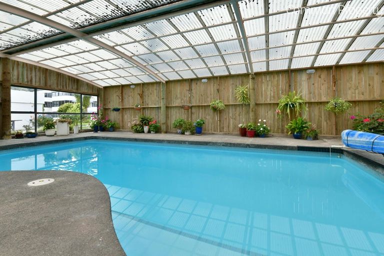 Photo of property in 7c Puriri Avenue, Orewa, 0931