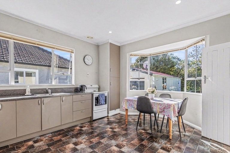 Photo of property in 14 Toi Street, Tawhero, Whanganui, 4501