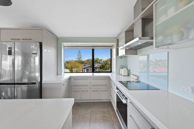 Photo of property in 4 Advene Road, Cockle Bay, Auckland, 2014