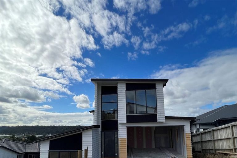 Photo of property in 4 Matuka Lane, Ranui, Auckland, 0612