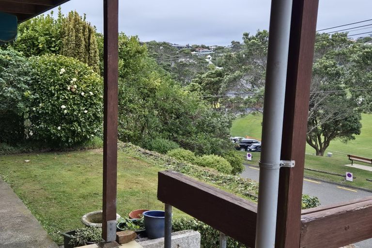 Photo of property in 39 Lucknow Terrace, Khandallah, Wellington, 6035