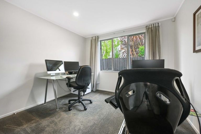 Photo of property in 12 Cumbria Way, Hamilton East, Hamilton, 3216