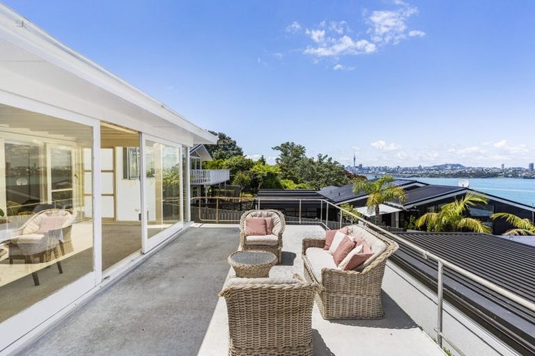 Photo of property in 2/26 Tizard Road, Birkenhead, Auckland, 0626