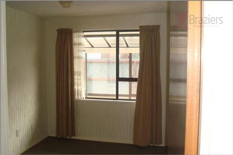 Photo of property in 154 Sawyers Arms Road, Northcote, Christchurch, 8052