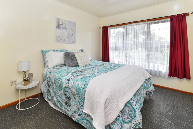 Photo of property in 8 Colin Street, Mangere, Auckland, 2022