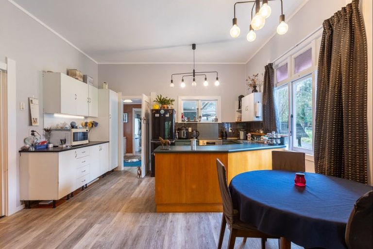 Photo of property in 1 Vogel Street, Woodville, 4920