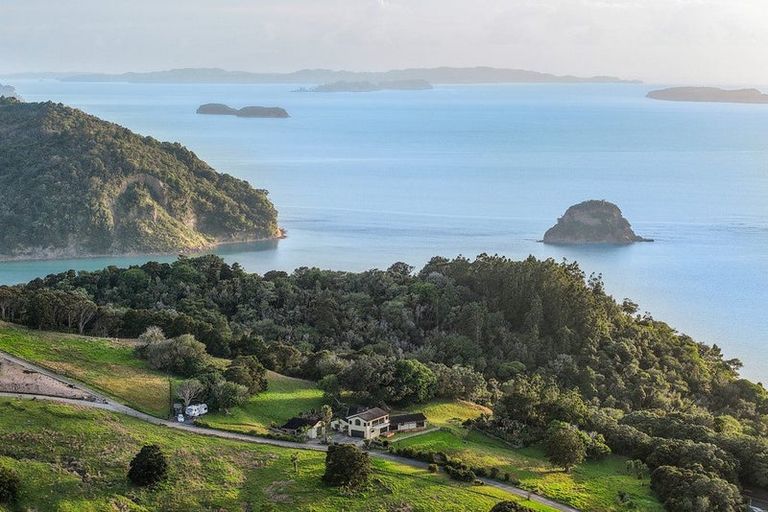 Photo of property in 987 Hibiscus Coast Highway, Waiwera, Orewa, 0994