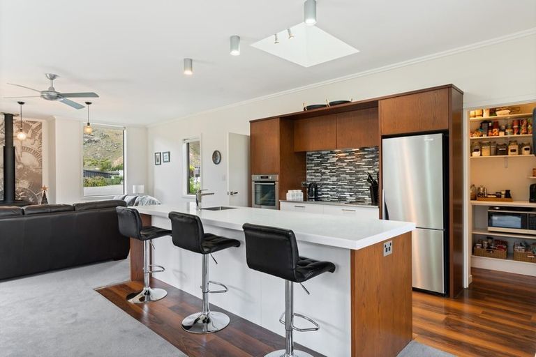 Photo of property in 16 Sunhaven Cove, Cromwell, 9310