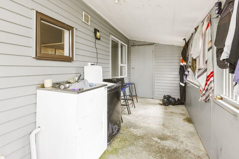 Photo of property in 22 Rimu Road, Mangere Bridge, Auckland, 2022