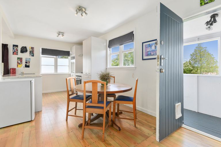 Photo of property in 2/86 Gardner Avenue, New Lynn, Auckland, 0600
