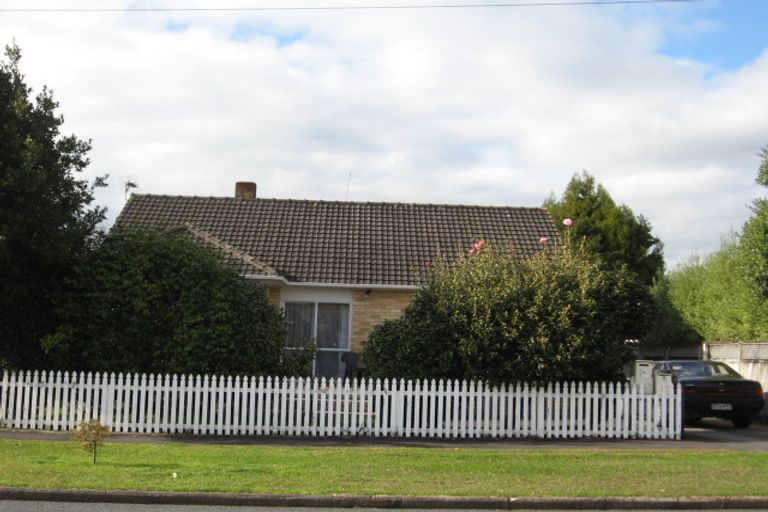 Photo of property in 8 Casey Avenue, Fairfield, Hamilton, 3214
