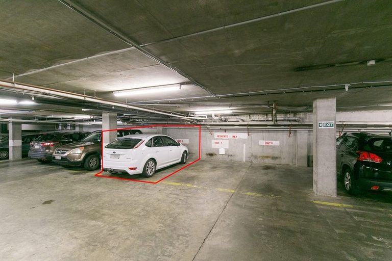 Photo of property in 17u8 Adelaide Road, Mount Cook, Wellington, 6021