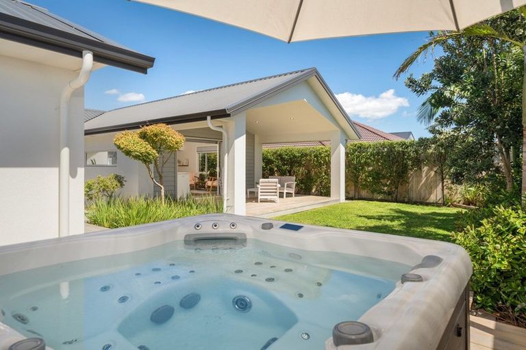 Photo of property in 7 Sarcodia Place, Papamoa Beach, Papamoa, 3118