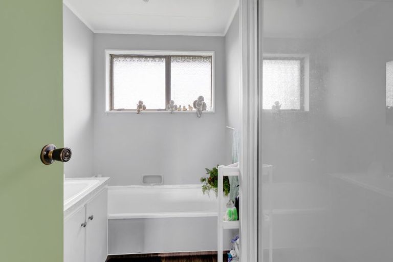 Photo of property in 8 Denmark Terrace, Midhirst, Stratford, 4394