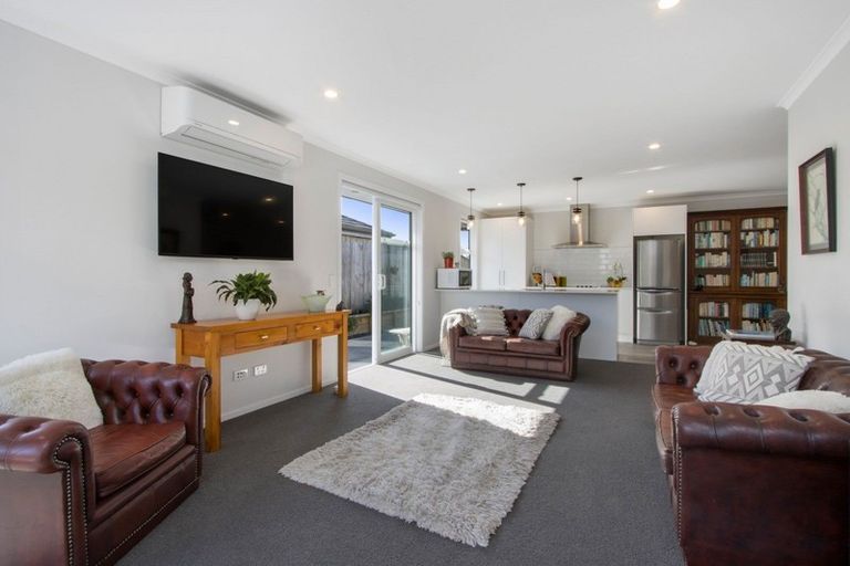Photo of property in 2 Mural Drive, Katikati, 3129