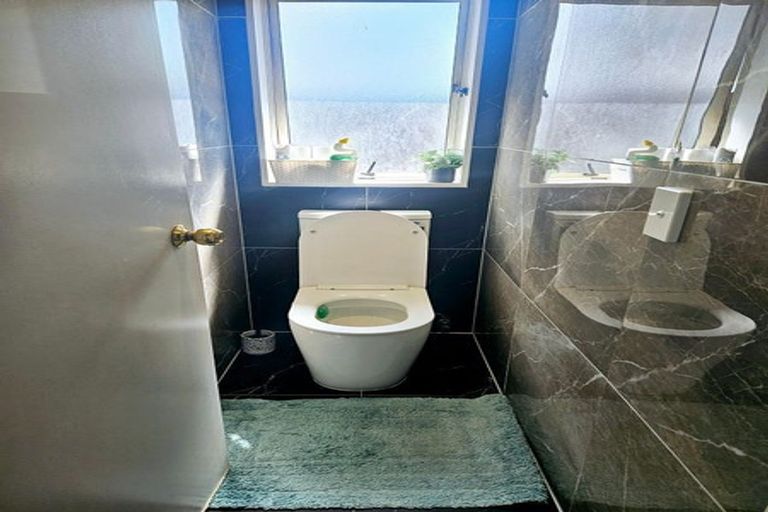 Photo of property in 3/331 Massey Road, Mangere East, Auckland, 2024