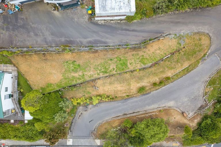 Photo of property in 101 Redwood Avenue, Tawa, Wellington, 5028