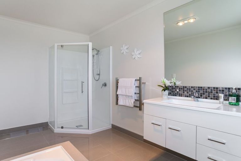 Photo of property in 13 Balmore Crescent, Pokeno, 2402