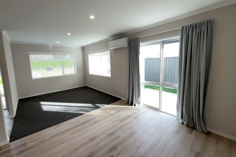 Photo of property in 14 George Yee Place, Taradale, 4112