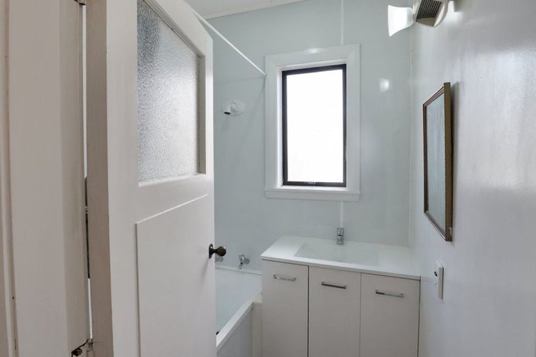 Photo of property in 31 Piko Crescent, Riccarton, Christchurch, 8041