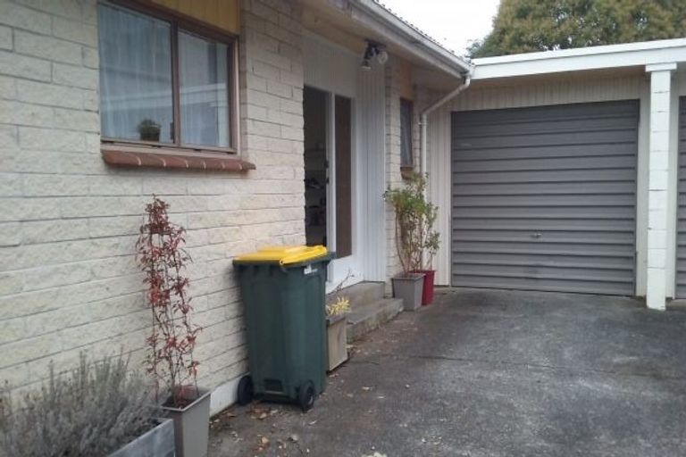 Photo of property in 83 Daffodil Street, Titirangi, Auckland, 0604