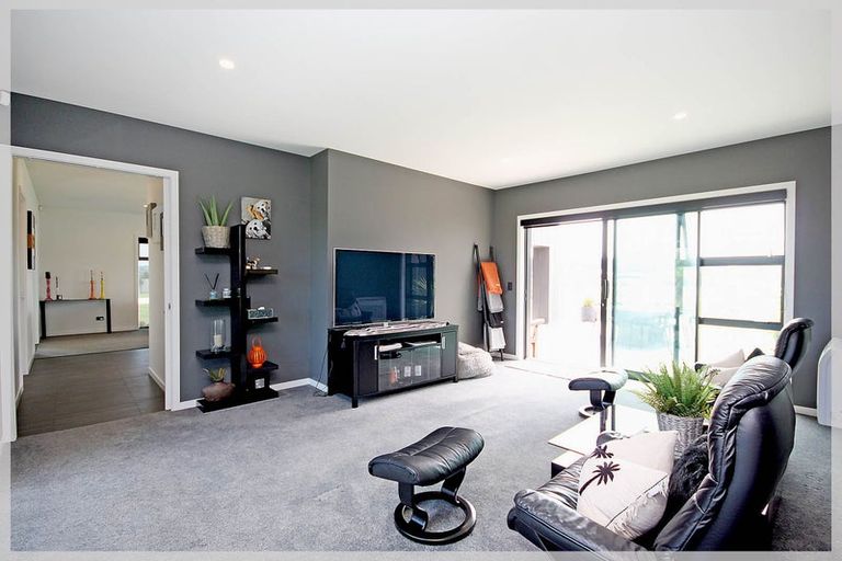 Photo of property in 16 Carex Grove, Foxton Beach, Foxton, 4815