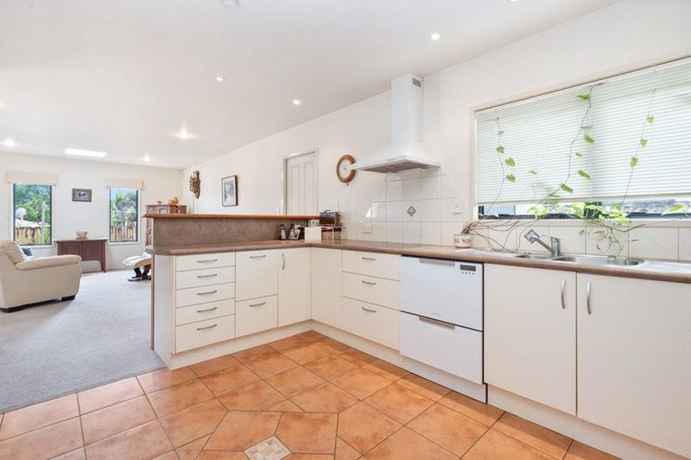 Photo of property in 1 Richmond Street, Te Kamo, Whangarei, 0112