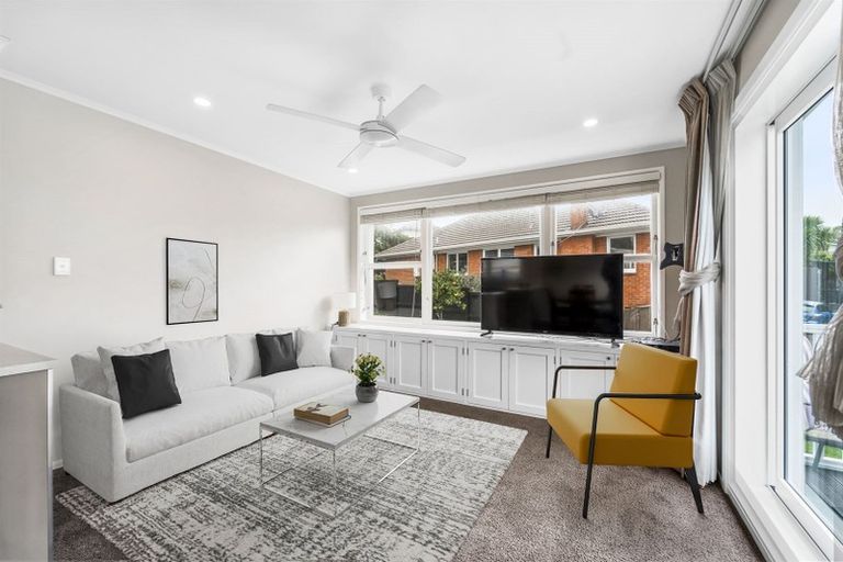 Photo of property in 3/19 Bishopgate Street, Birkdale, Auckland, 0626