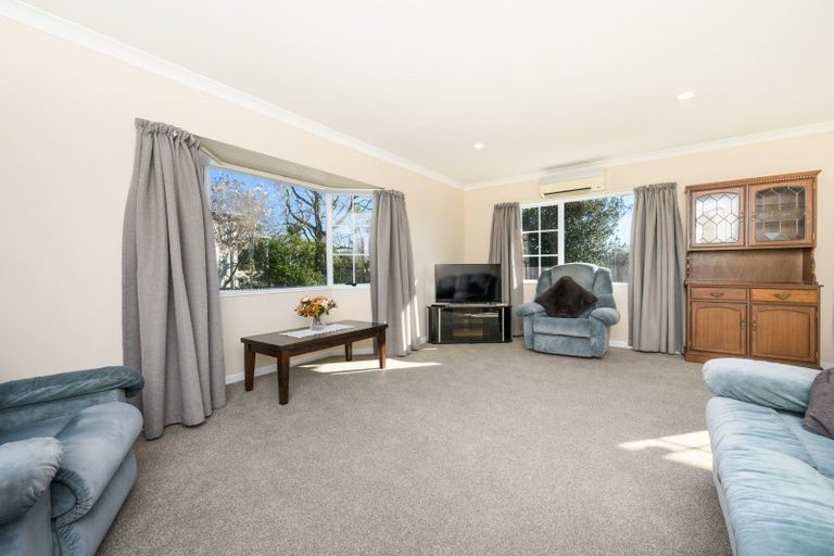 Photo of property in 1a Kings Court, Roslyn, Palmerston North, 4414