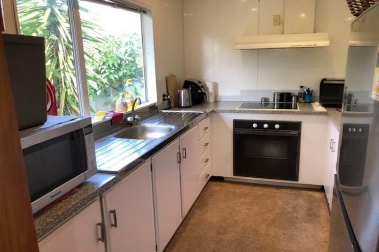 Photo of property in 78 Naenae Road, Naenae, Lower Hutt, 5011