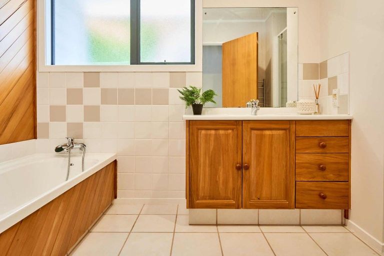 Photo of property in 1/30 Sailmaker Close, Whitby, Porirua, 5024