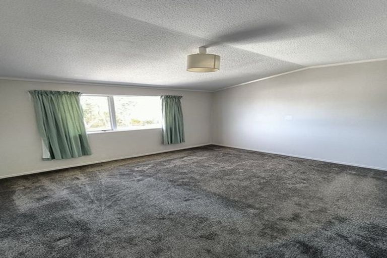 Photo of property in 43b Cypress Drive, Maungaraki, Lower Hutt, 5010