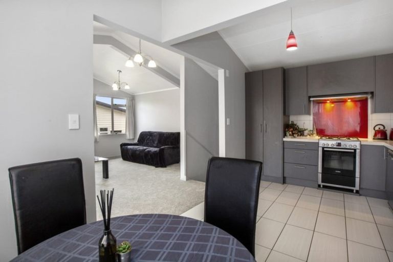 Photo of property in 19 Greenwich Grove, Stokes Valley, Lower Hutt, 5019