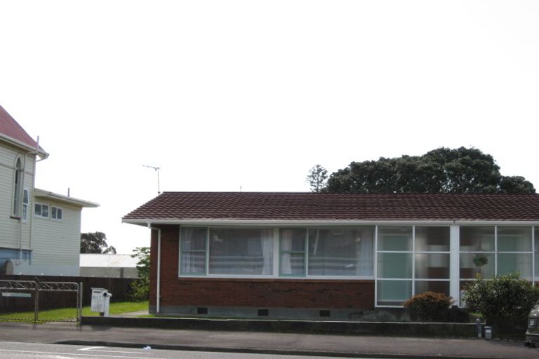 Photo of property in 507 Devon Street East, Strandon, New Plymouth, 4312