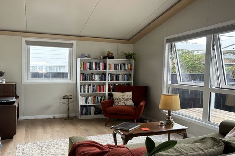 Photo of property in 27 Ava Street, Petone, Lower Hutt, 5012