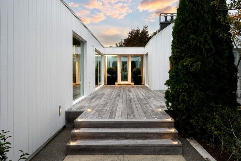 Photo of property in 12 Desmond Street, Merivale, Christchurch, 8014