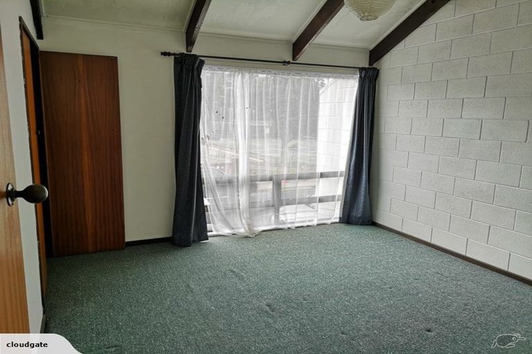 Photo of property in 20/4u Dr Taylor Terrace, Johnsonville, Wellington, 6037