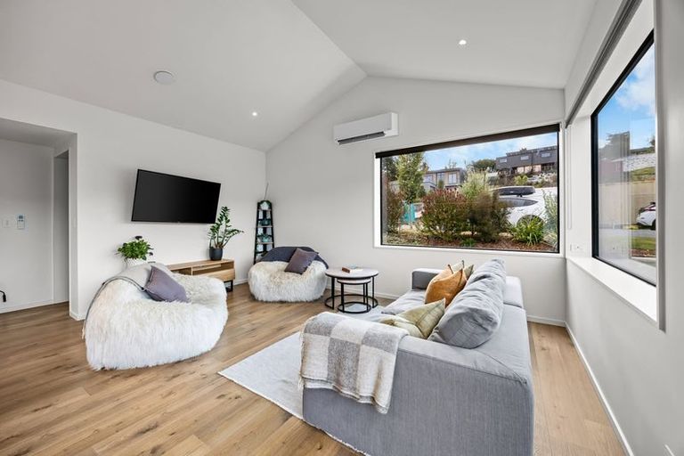 Photo of property in 14 Tomtit Crescent, Lake Hawea, 9382